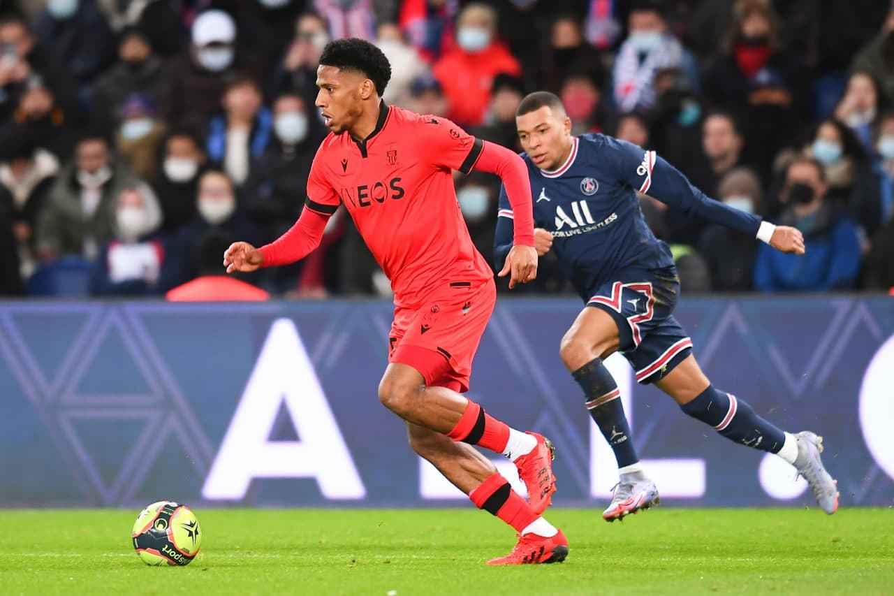 开云体育入口-窗口期多特蒙德调整名单：法国杯节点到来，压力陡增，控场能力受关注(多特蒙德vs巴黎圣日耳曼ai预测)