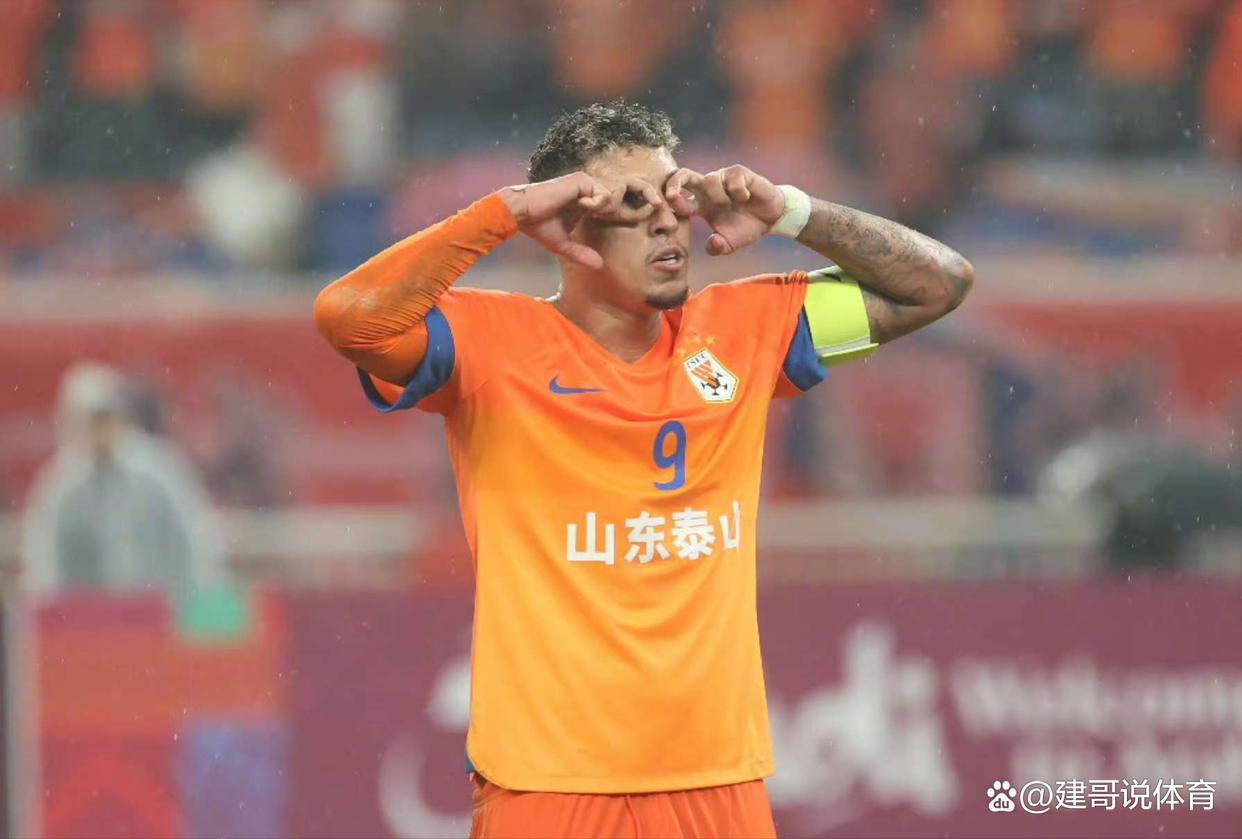 开云-关于亚冠倒计时，山东泰山赛后复出首秀，细节引发关注，震撼外界，资深球员宣示担当的信息