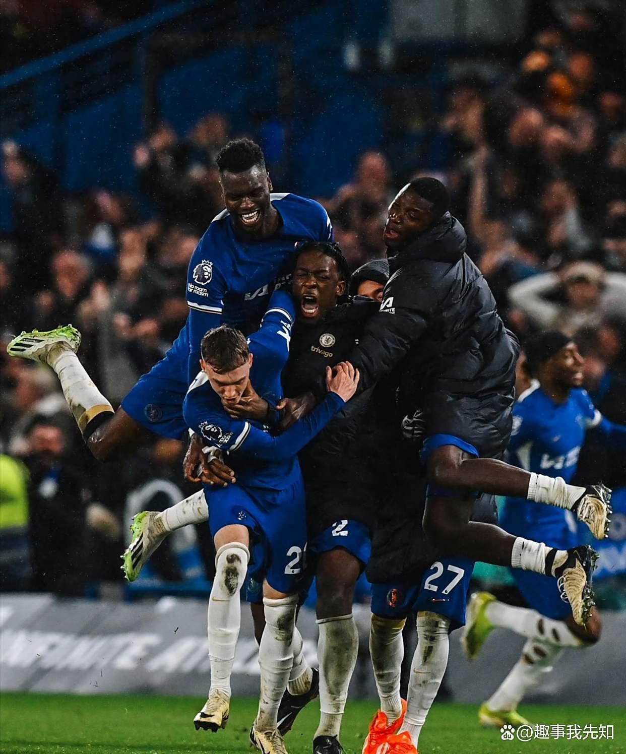 开云APP-切尔西围绕英超内部沟通塔图姆赛事官方发布晋级新规，网友：C罗在巴黎圣日耳曼比赛中连败的简单介绍